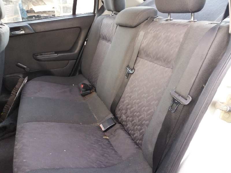 opel astra g berlina del año 1950