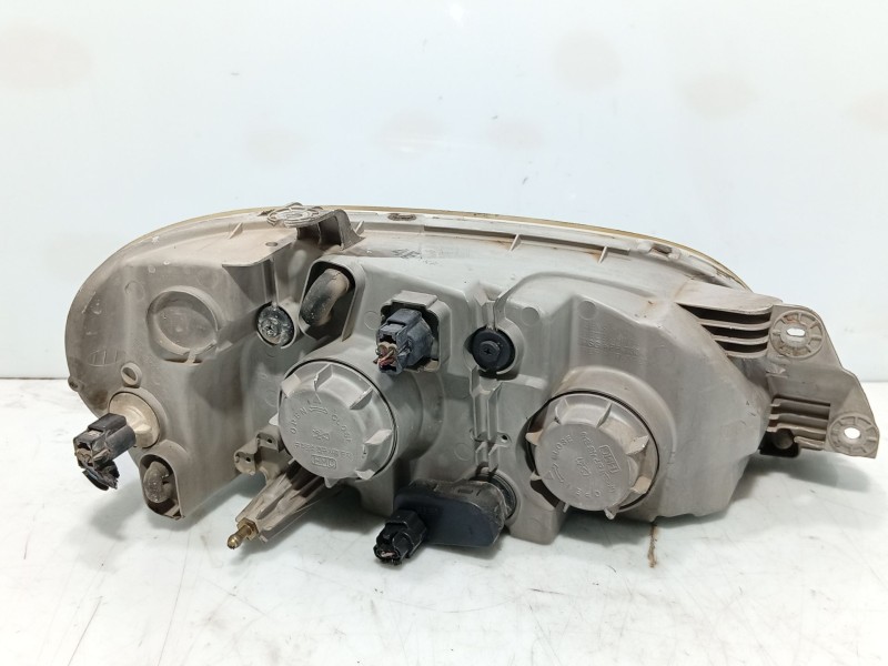 Recambio de faro izquierdo para kia carnival ii (gq) 2.9 crdi referencia OEM IAM 0K55251040B  