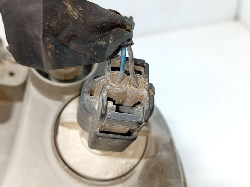 Recambio de faro izquierdo para kia carnival ii (gq) 2.9 crdi referencia OEM IAM 0K55251040B  