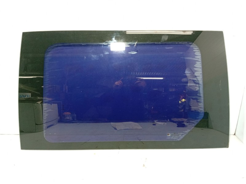 Recambio de luna trasera izquierda para kia carnival ii (gq) 2.9 crdi referencia OEM IAM   