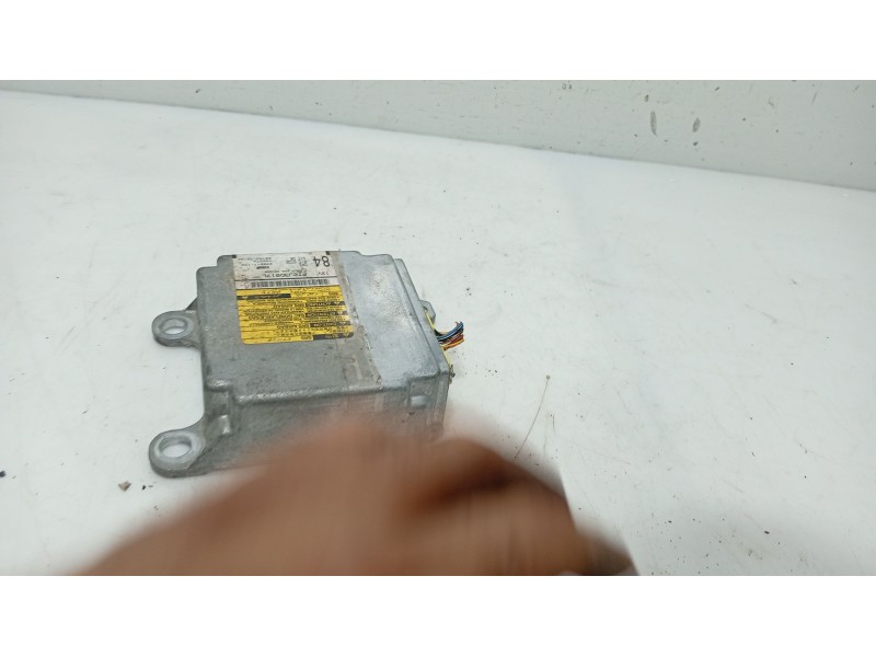 Recambio de centralita airbag para toyota avensis sedán (_t25_) 2.0 d-4d (cdt250_) referencia OEM IAM   