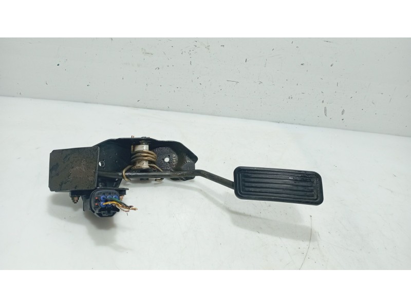 Recambio de potenciometro pedal para toyota avensis sedán (_t25_) 2.0 d-4d (cdt250_) referencia OEM IAM   