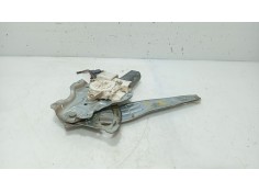 Recambio de elevalunas trasero izquierdo para toyota avensis sedán (_t25_) 2.0 d-4d (cdt250_) referencia OEM IAM 6984005100  