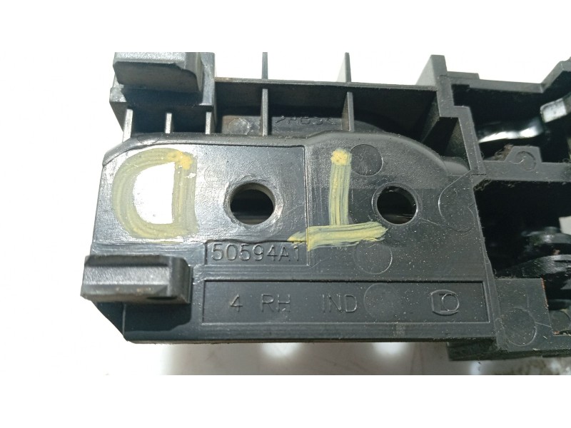 Recambio de maneta interior trasera derecha para toyota avensis sedán (_t25_) 2.0 d-4d (cdt250_) referencia OEM IAM 6920505040B0