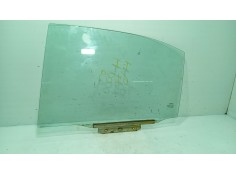 Recambio de luna trasera izquierda para toyota avensis sedán (_t25_) 2.0 d-4d (cdt250_) referencia OEM IAM 6810405100   2