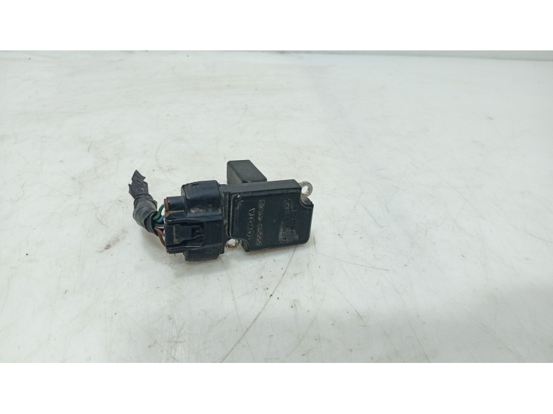 Recambio de caudalimetro para toyota avensis sedán (_t25_) 2.0 d-4d (cdt250_) referencia OEM IAM 2220427010  