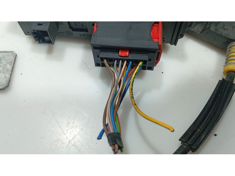 Recambio de elevalunas delantero izquierdo para peugeot 307 (3a/c) 1.6 16v referencia OEM IAM 9221K0  