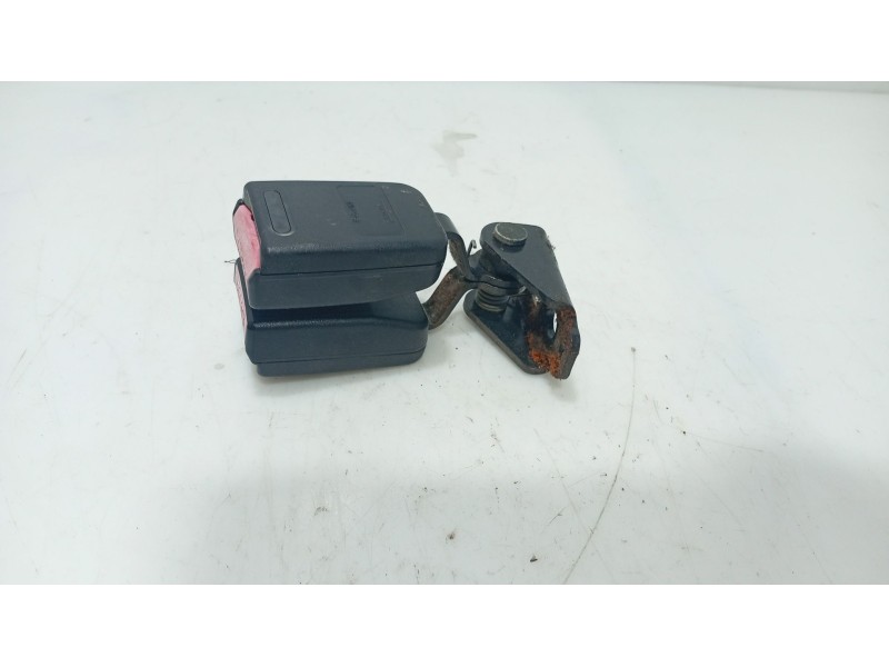 Recambio de anclaje cinturon trasero izquierdo para peugeot 307 (3a/c) 1.6 16v referencia OEM IAM   