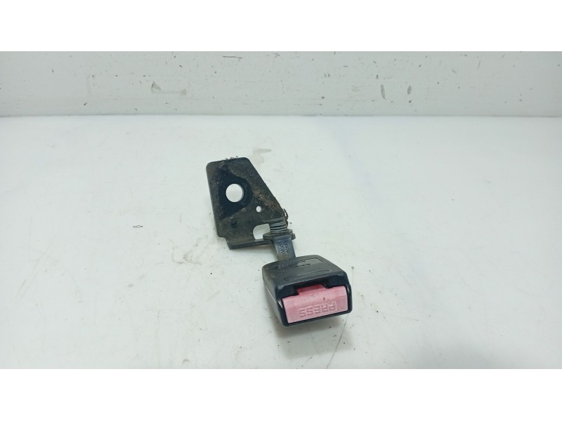Recambio de anclaje cinturon trasero derecho para peugeot 307 (3a/c) 1.6 16v referencia OEM IAM   