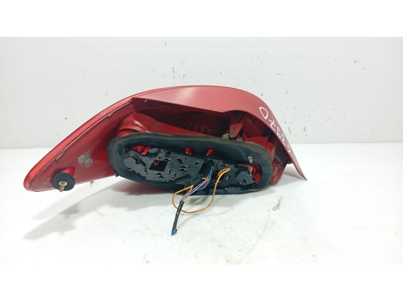 Recambio de piloto trasero derecho para peugeot 307 (3a/c) 1.6 16v referencia OEM IAM 6351P3  