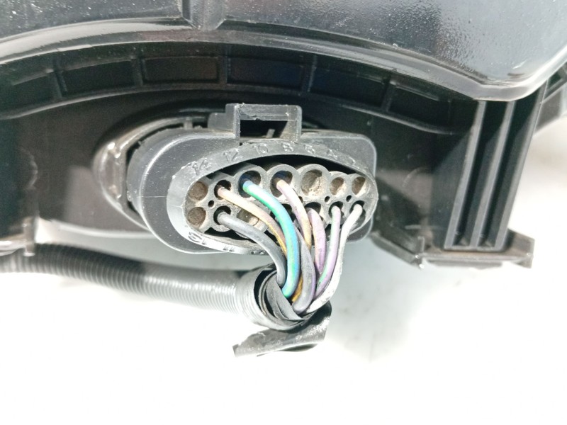 Recambio de faro derecho para ford mondeo iv (ba7) 2.0 tdci referencia OEM IAM 1812688 / 1893202  