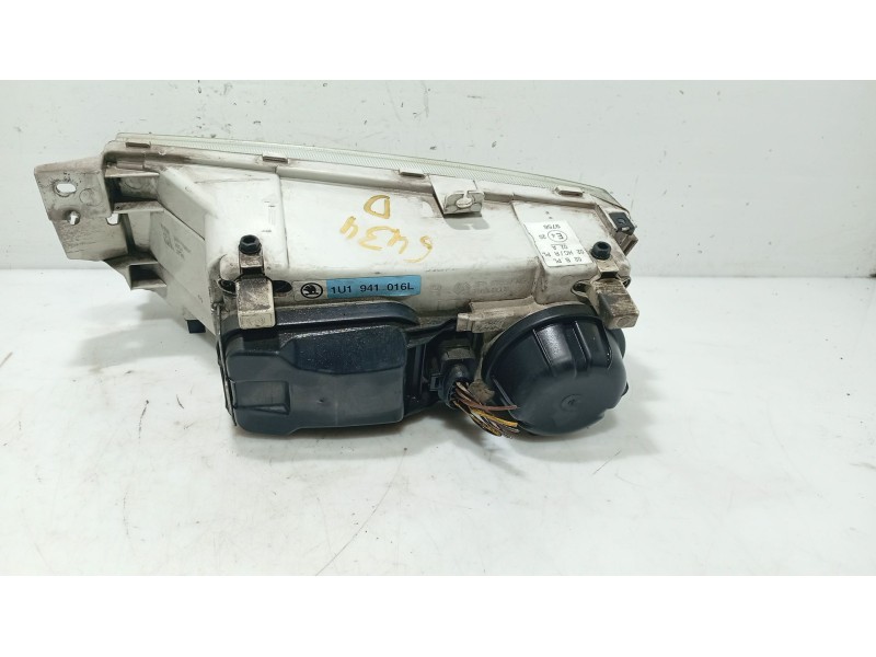 Recambio de faro derecho para skoda octavia i (1u2) 1.9 tdi referencia OEM IAM 1U1941018A  
