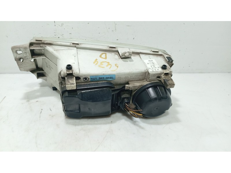 Recambio de faro derecho para skoda octavia i (1u2) 1.9 tdi referencia OEM IAM 1U1941018A  