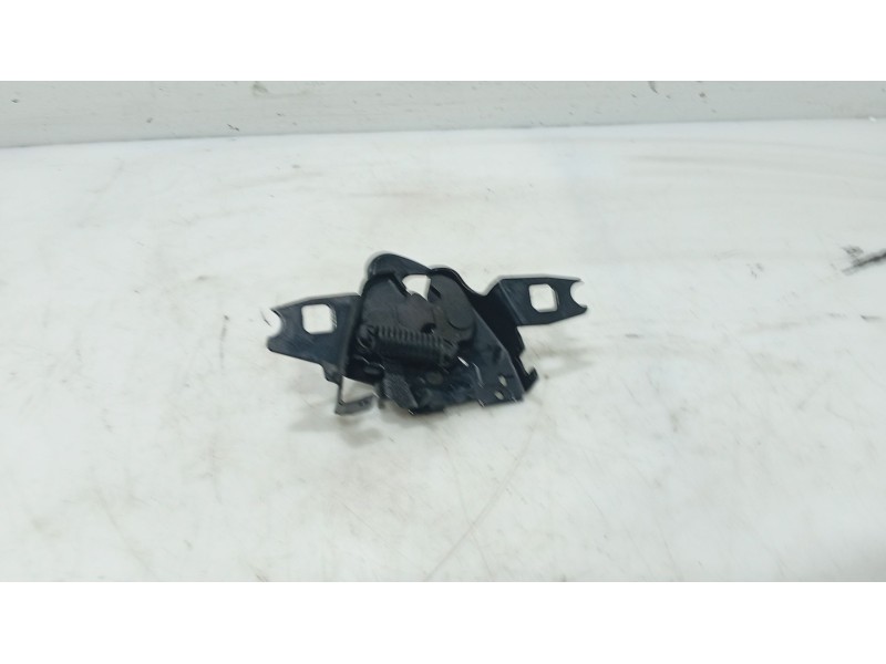 Recambio de cerradura capot para skoda octavia i (1u2) 1.9 tdi referencia OEM IAM 1U0823509G  