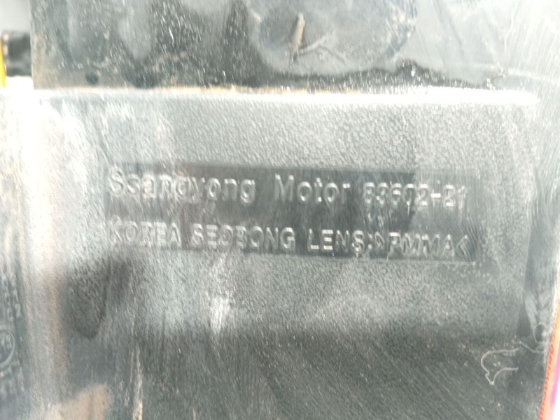 Recambio de piloto trasero derecho para ssangyong rodius i 2.7 xdi referencia OEM IAM 8360221304  