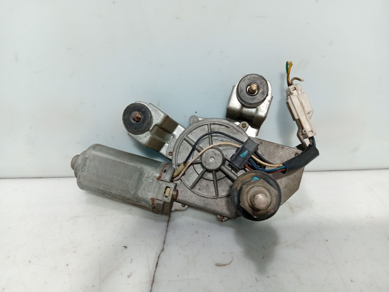 Recambio de motor limpia trasero para ssangyong rodius i 2.7 xdi referencia OEM IAM 8615021003  