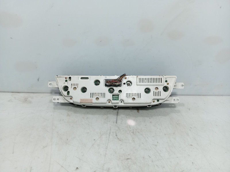 Recambio de cuadro instrumentos para ssangyong rodius i 2.7 xdi referencia OEM IAM 7650A21001OAF  