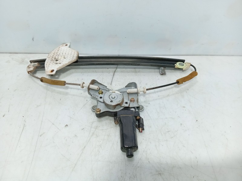 Recambio de elevalunas trasero derecho para ssangyong rodius i 2.7 xdi referencia OEM IAM 7334021001  