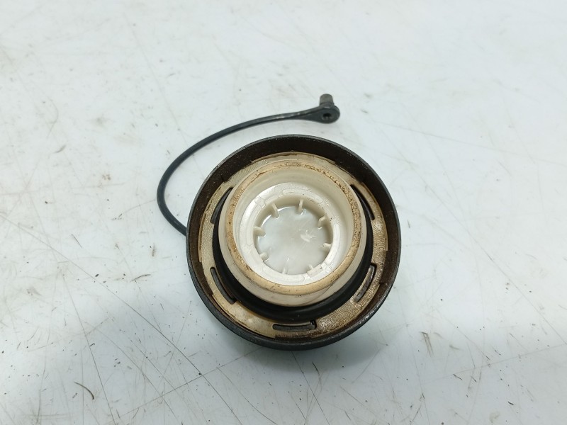 Recambio de tapon combustible para ssangyong rodius i 2.7 xdi referencia OEM IAM 2269034000  