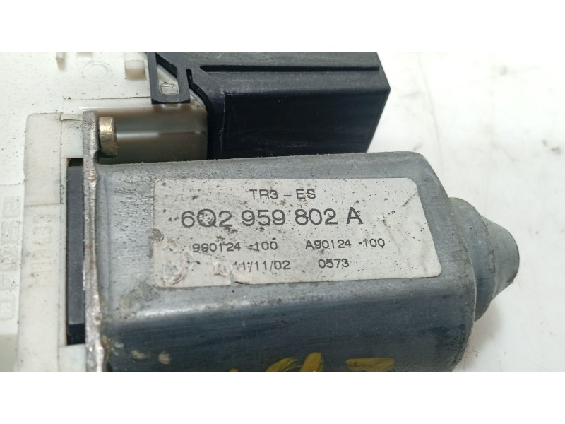 Recambio de motor elevalunas delantero izquierdo para seat ibiza iii (6l1) 2.0 referencia OEM IAM   