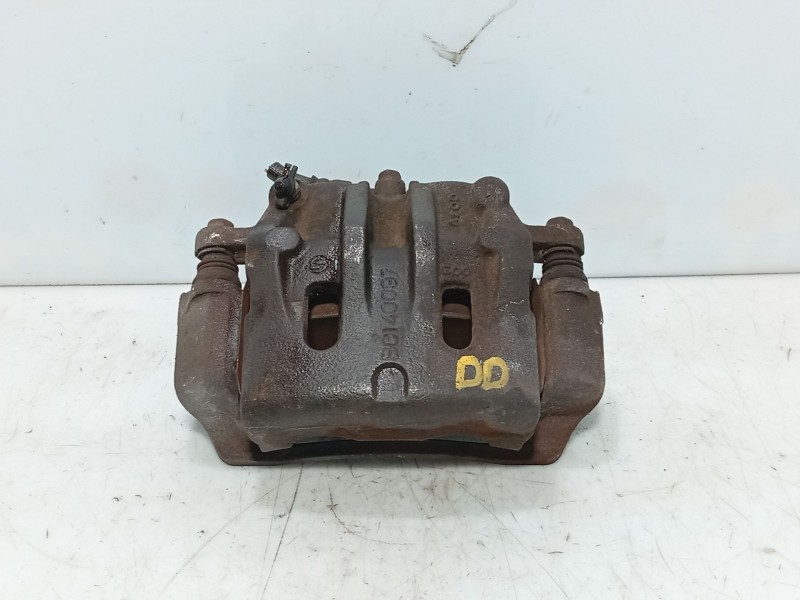 Recambio de pinza freno delantera derecha para ssangyong rodius i 2.7 xdi referencia OEM IAM 4814021102  