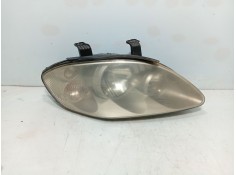 Recambio de faro derecho para ssangyong rodius i 2.7 xdi referencia OEM IAM 8310221205  