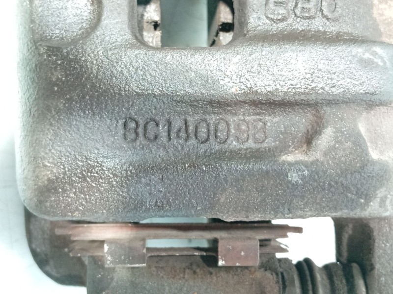 Recambio de pinza freno trasera izquierda para ssangyong rodius i 2.7 xdi referencia OEM IAM 4841021102  