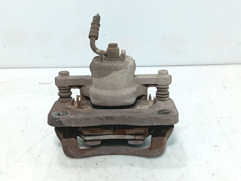 Recambio de pinza freno trasera izquierda para ssangyong rodius i 2.7 xdi referencia OEM IAM 4841021102  