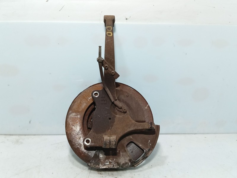 Recambio de mangueta delantera derecha para ssangyong rodius i 2.7 xdi referencia OEM IAM 4122021000  