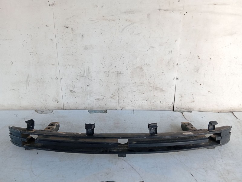 Recambio de refuerzo paragolpes delantero para ssangyong rodius i 2.7 xdi referencia OEM IAM   