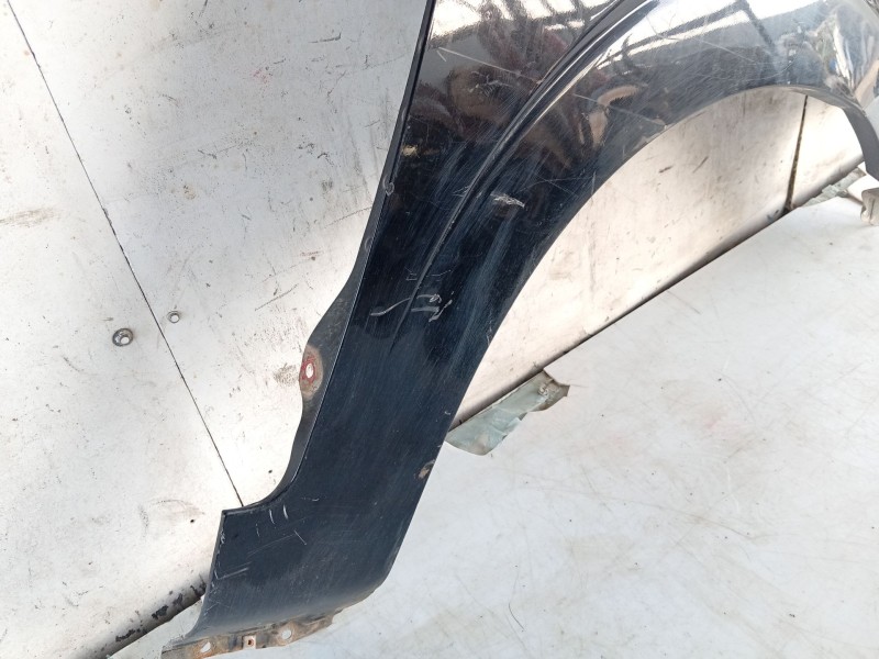 Recambio de aleta delantera derecha para ssangyong rodius i 2.7 xdi referencia OEM IAM   