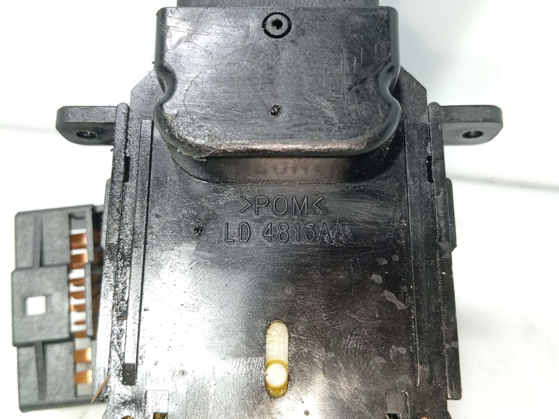 Recambio de mando volante para ssangyong rodius i 2.7 xdi referencia OEM IAM 8591A21140  