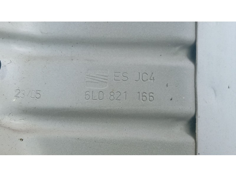 Recambio de aleta delantera derecha para seat ibiza iii (6l1) 1.4 16v referencia OEM IAM 6L0821022C  