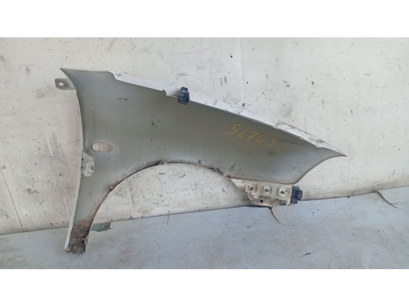 Recambio de aleta delantera izquierda para seat ibiza iii (6l1) 1.4 16v referencia OEM IAM 6L0821021C  