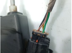 Recambio de cerradura puerta delantera izquierda para ssangyong rodius i 2.7 xdi referencia OEM IAM 7121021024   2