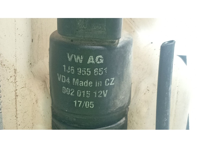 Recambio de deposito limpia para seat ibiza iii (6l1) 1.4 16v referencia OEM IAM 6Q0955453P  