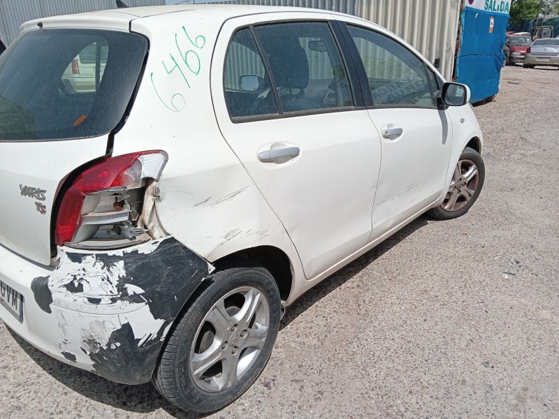 toyota yaris (_p9_) del año 2010