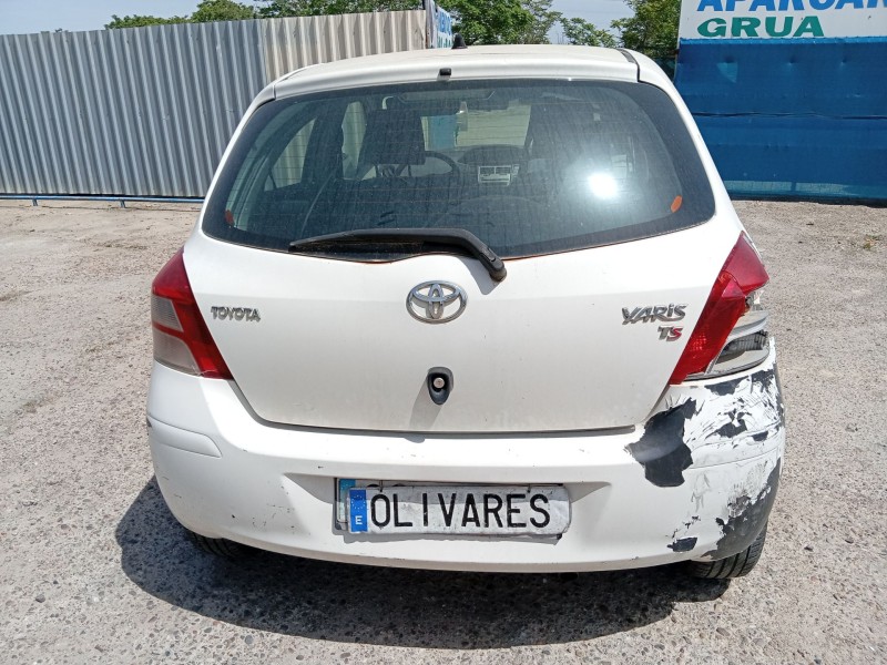 toyota yaris (_p9_) del año 2010