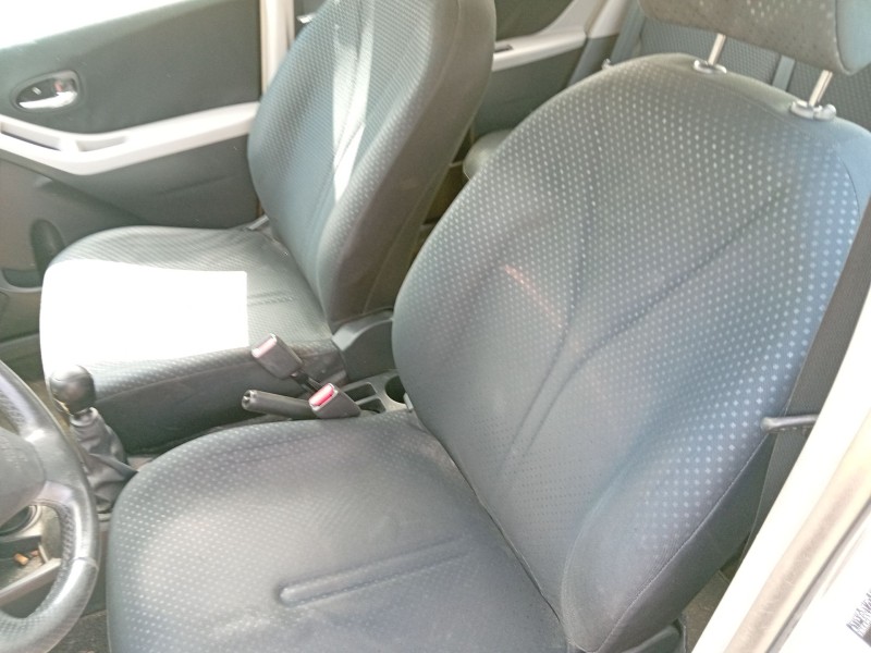 toyota yaris (_p9_) del año 2010