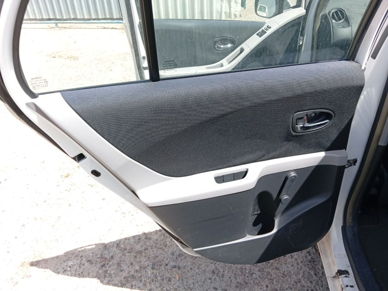 toyota yaris (_p9_) del año 2010