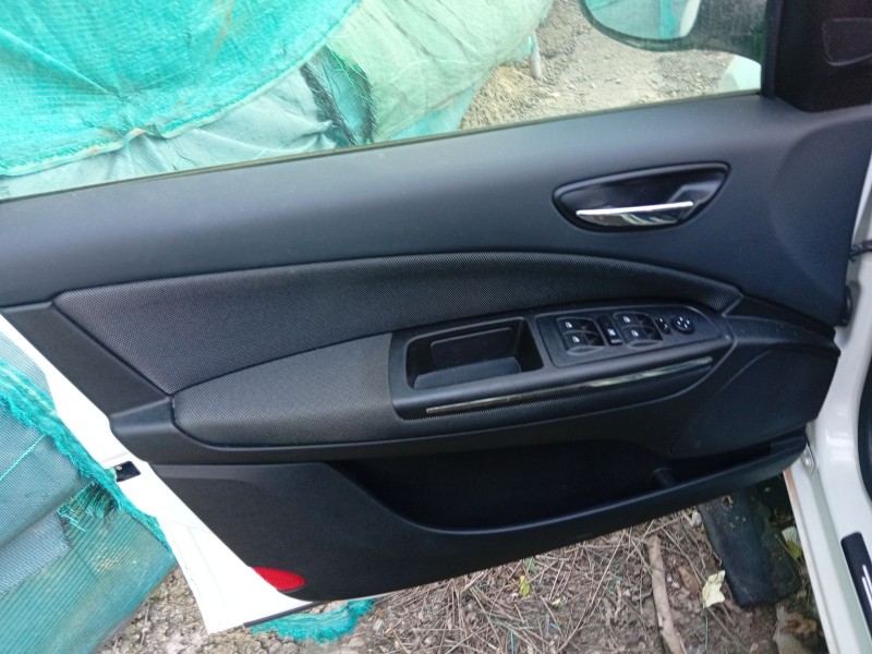 fiat bravo ii (198_) del año 2012