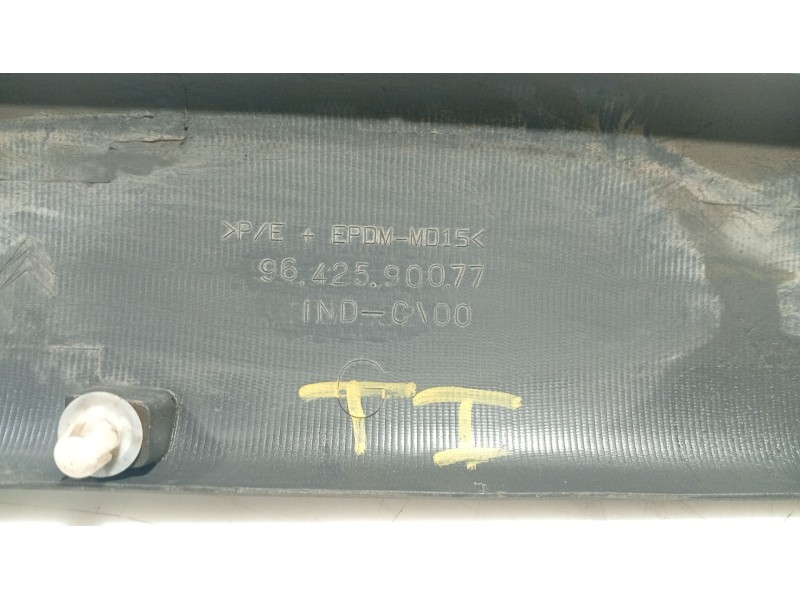 Recambio de moldura puerta trasera izquierda para citroën xsara picasso (n68) 1.6 referencia OEM IAM   