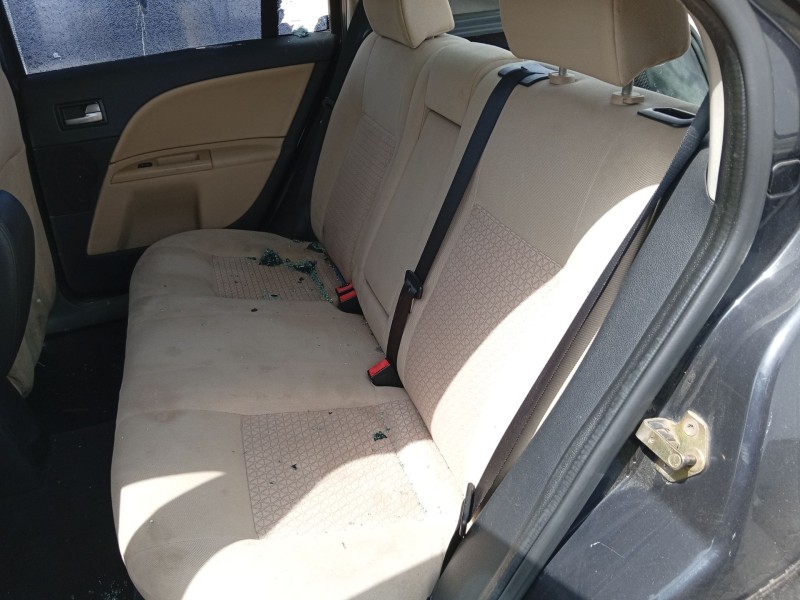 ford mondeo iii sedán (b4y) del año 2005