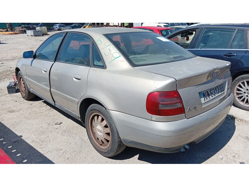 audi a4 b5 (8d2) del año 2000