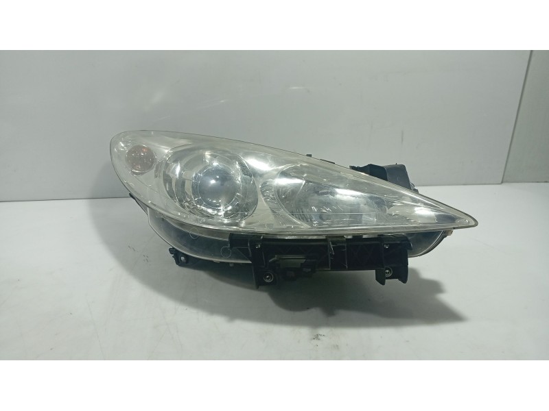 Recambio de faro derecho para peugeot 307 sw (3h) 1.6 hdi 110 referencia OEM IAM 620686  