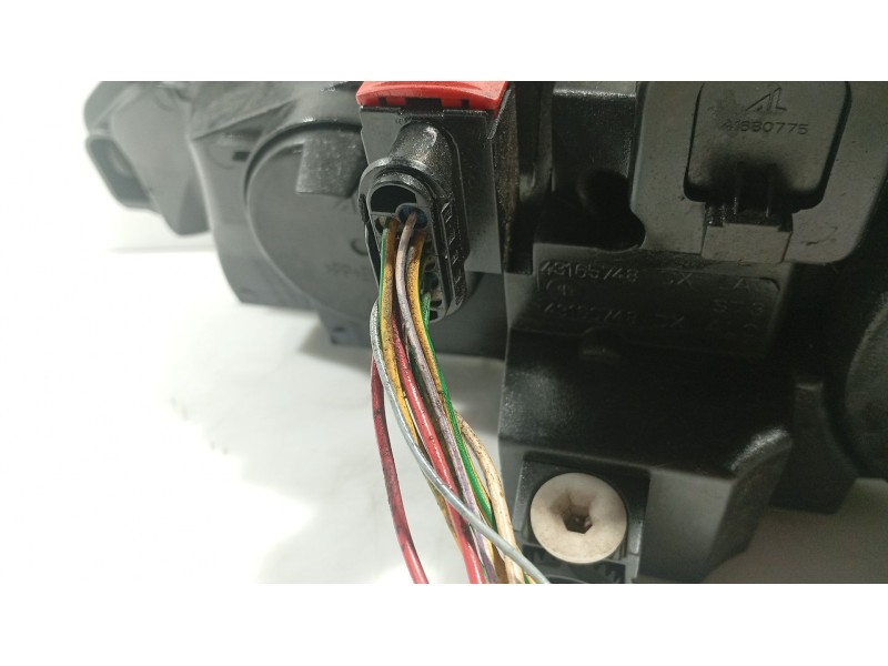 Recambio de faro derecho para peugeot 307 sw (3h) 1.6 hdi 110 referencia OEM IAM 620686  