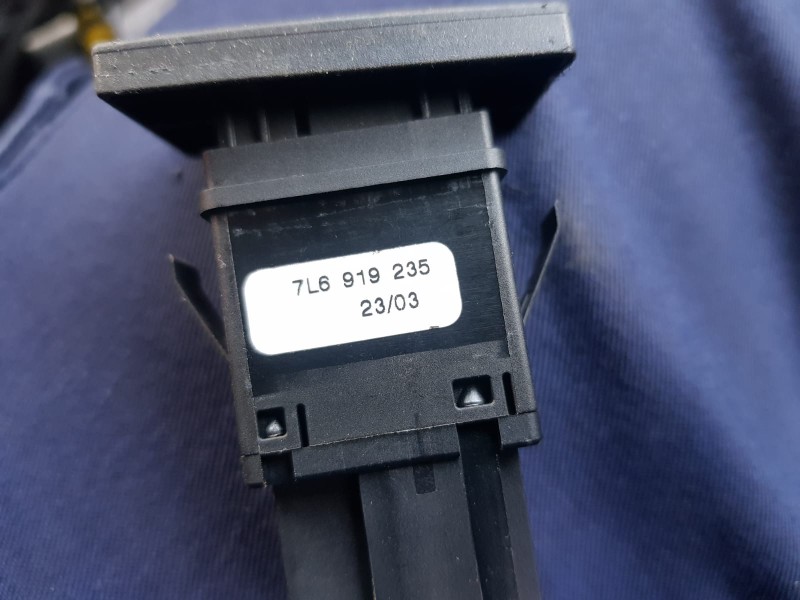 Recambio de interruptor para volkswagen touareg (7la) 2.5 tdi   |   0.02 - 0.07 | 2002 - 2007 | 174 cv / 128 kw referencia OEM I