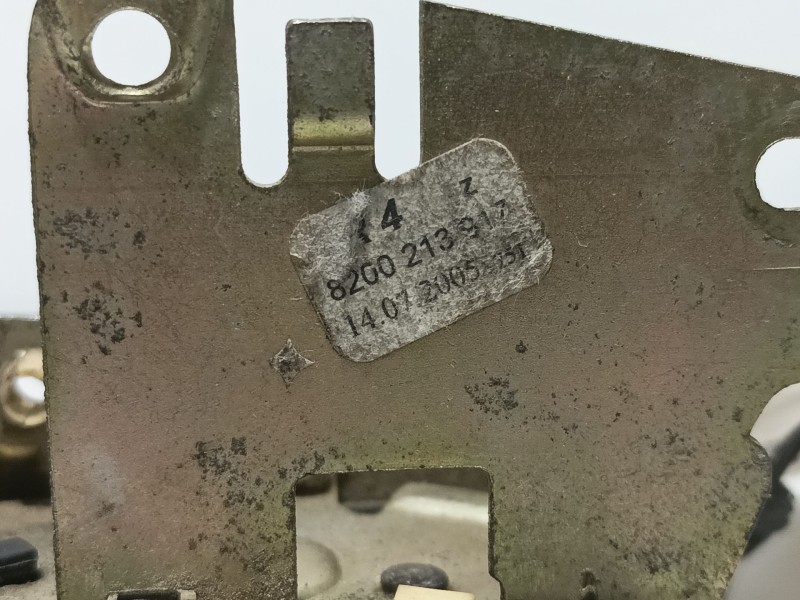Recambio de cerradura puerta delantera derecha para dacia logan 1.4 cat referencia OEM IAM 8200213917  