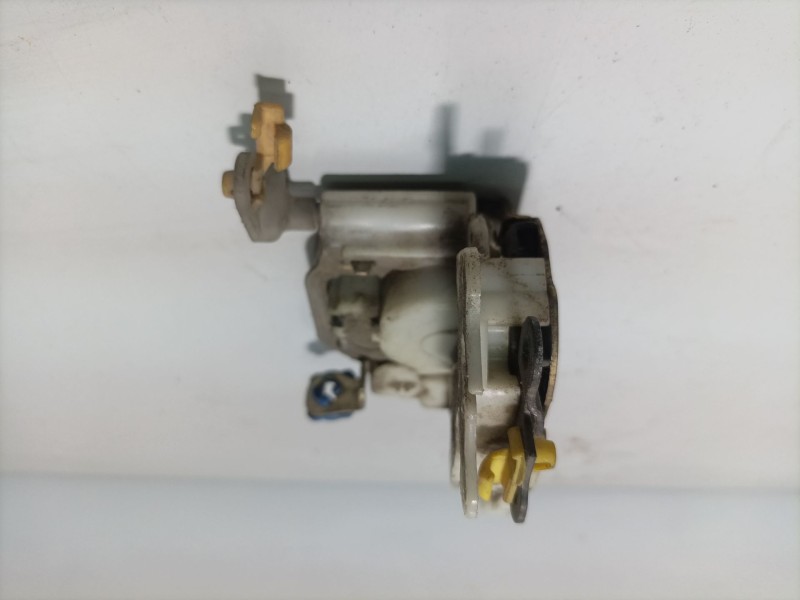 Recambio de cerradura puerta delantera izquierda para nissan serena (c23m) 2.3 diesel referencia OEM IAM 8055361U06  