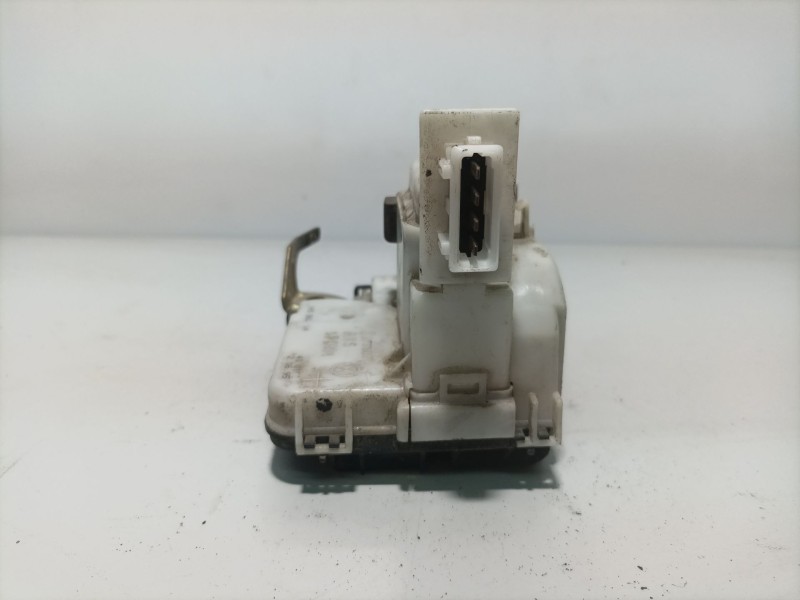 Recambio de cerradura puerta delantera derecha para seat ibiza (6k1) stella referencia OEM IAM 1hs862154  